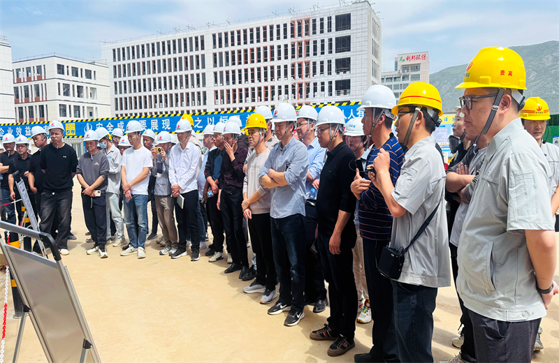 2025年4月17日，由莆田市涵江区住房和城乡建设局主办、437ccm必赢国际三建承办的钢筋安装工程质量防控现场交流会在联东U谷·涵江海峡智造产业谷一期成功召开。
